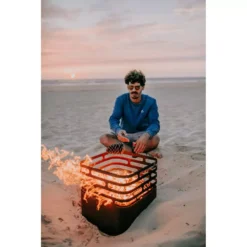 Höfats Feuerkorb Cube, Rostig -Campingausrüstung cube feuerkorb hoefats feuerstelle grill feuerschale sitzhocker 1000 4 22340