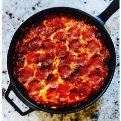 Ooni Gusseisenpfanne -Campingausrüstung gusseisen bratpfanne servierpfanne ooni zubehoer skillet pan 1000 2 25104