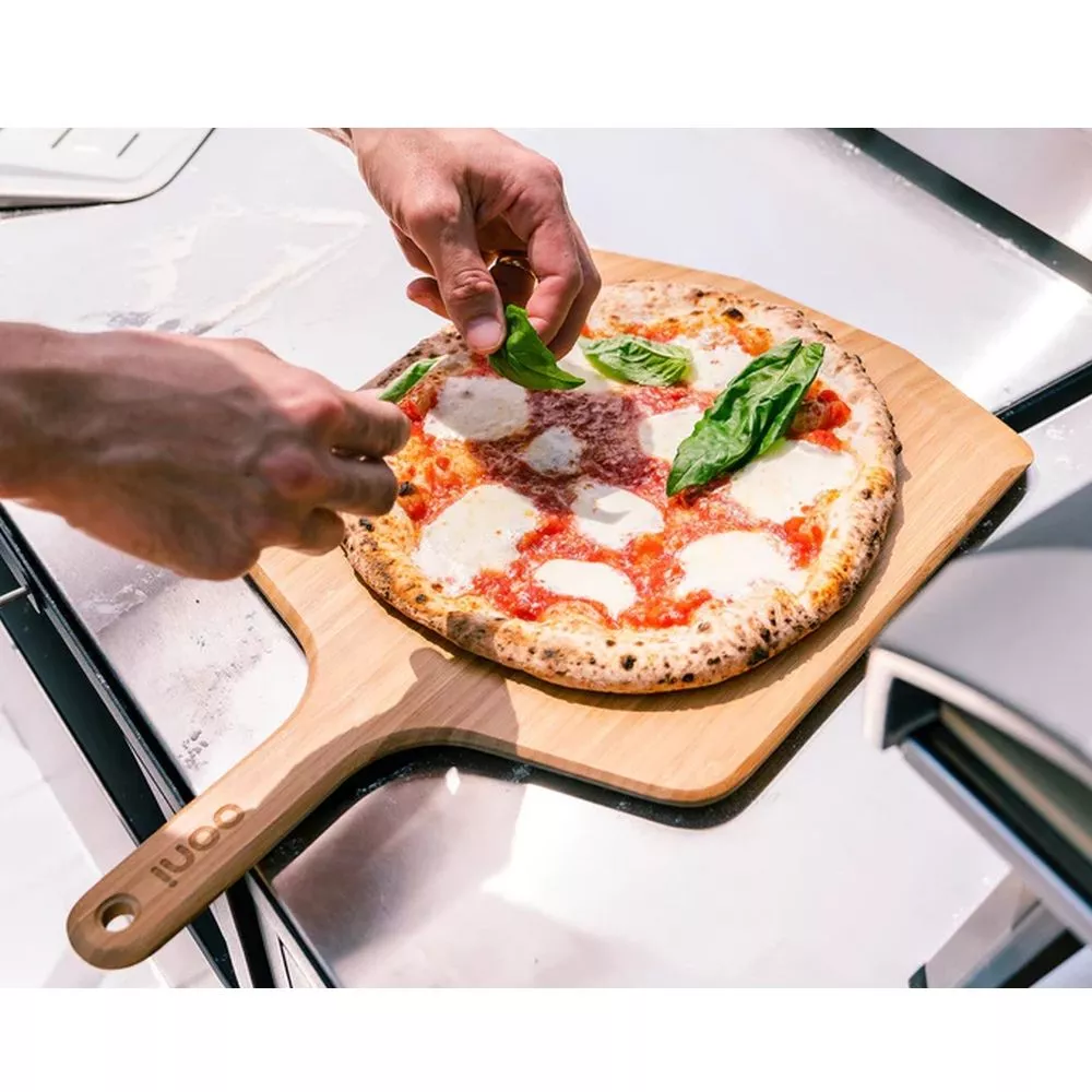 Ooni Bambus-Pizzaschieber Und Pizzabrett 5 Ooni Bambus-Pizzaschieber Und Pizzabrett – Bild 5
