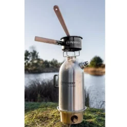 Petromax Edelstahl-Feuerkanne, 0,75 Liter 20 Petromax Edelstahl-Feuerkanne, 0,75 Liter -Campingausrüstung ourdoor petromax edelstahl feuerkanne wasserkocher campingkocher feuerschale silikongriffe 1000 9 27922