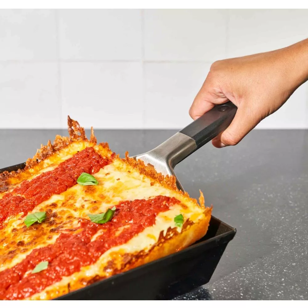 Ooni Pizza-Servierheber 4 Ooni Pizza-Servierheber – Bild 4