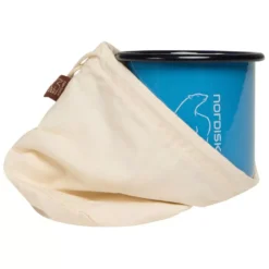 Emaille-Becher Nordisk Madam Blå Cup | 350 Ml | Sky Blue -Campingausrüstung praktischer aufbewahrungsbeutel madam bla becher sky blue nordisk 1000 2 28270