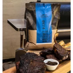 Brisket Blend Traeger Hartholzpellets, Limitierte Edition -Campingausrüstung raeucher pellets holzmischung eiche pekannuss traeger lecker gerichte kreieren grillzubehoer 1000 3 25632
