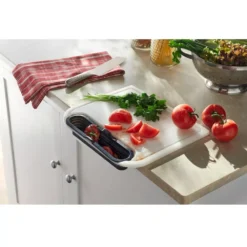 Weber Cut & Catch Schneidebrett Mit Auffangbehälter -Campingausrüstung seitentisch erweiterung weber cut and catch schneidebrett schneidebrettchen grillzubehoer 1000 2 22153