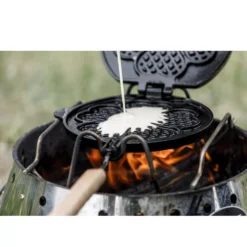 Petromax Wende-Waffeleisen Inklusive Haltegestell -Campingausrüstung vorbehandelte oberflaeche antihaft beschichtung petromax wende waffel gusseisen backform 1000 6 25982