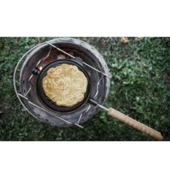 Petromax Wende-Waffeleisen Inklusive Haltegestell -Campingausrüstung waffeln in herzform im feuer ueber glut backen petromax wendewaffeleisen zubehoer backformen 1000 7 25982